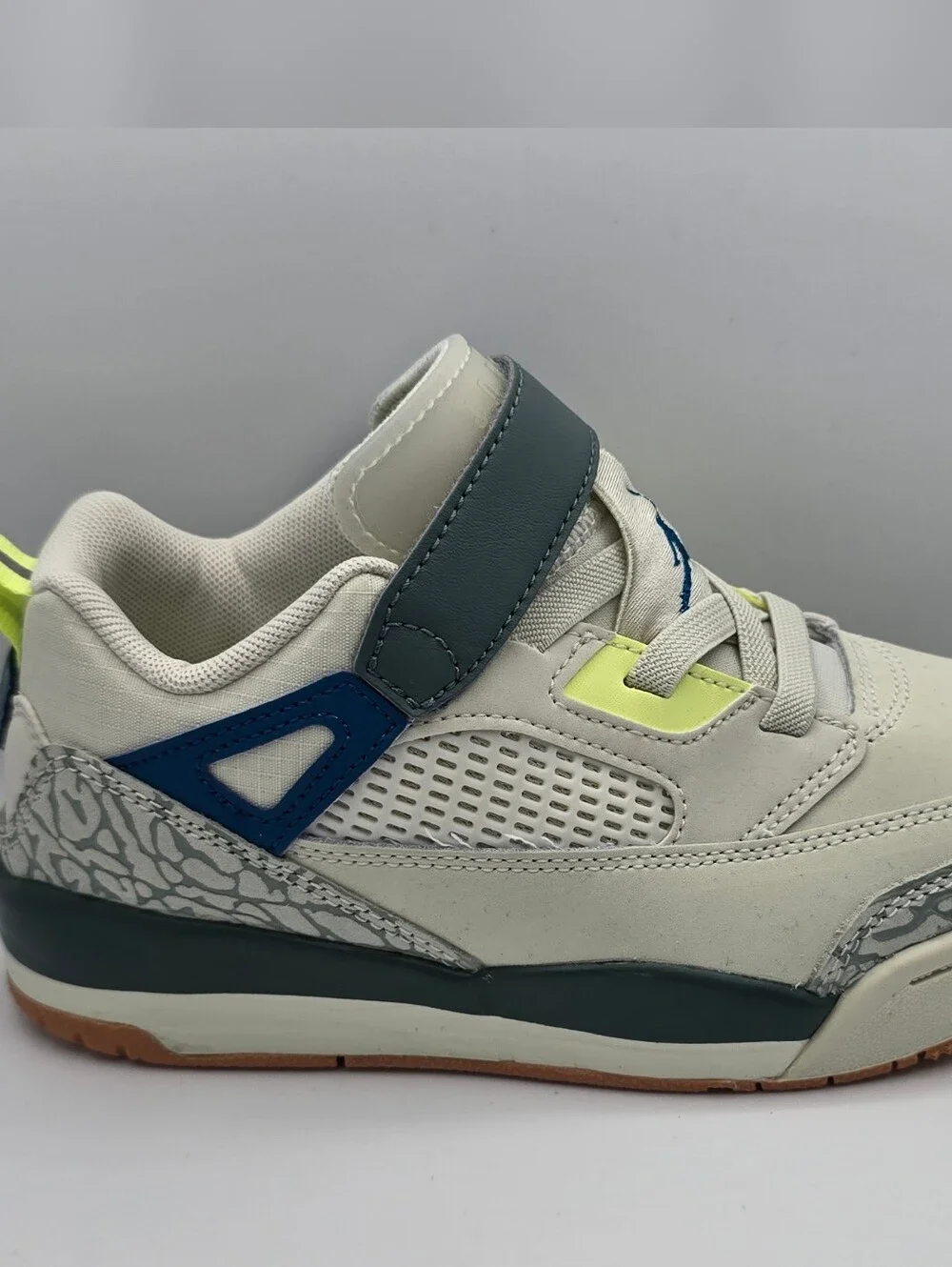 Jordan Spizike Low Kids Neutral, Navy & Lime Hook-and-Loop Sneakers